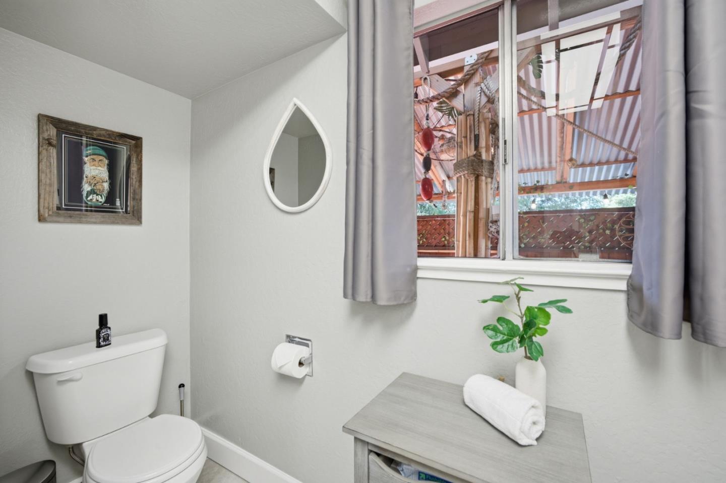 Detail Gallery Image 26 of 55 For 8684 Hihn Rd, Ben Lomond,  CA 95005 - 3 Beds | 2/1 Baths