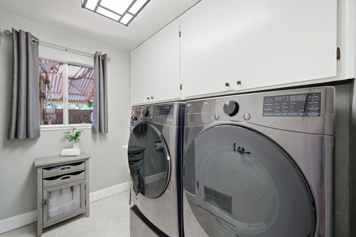 Detail Gallery Image 27 of 55 For 8684 Hihn Rd, Ben Lomond,  CA 95005 - 3 Beds | 2/1 Baths