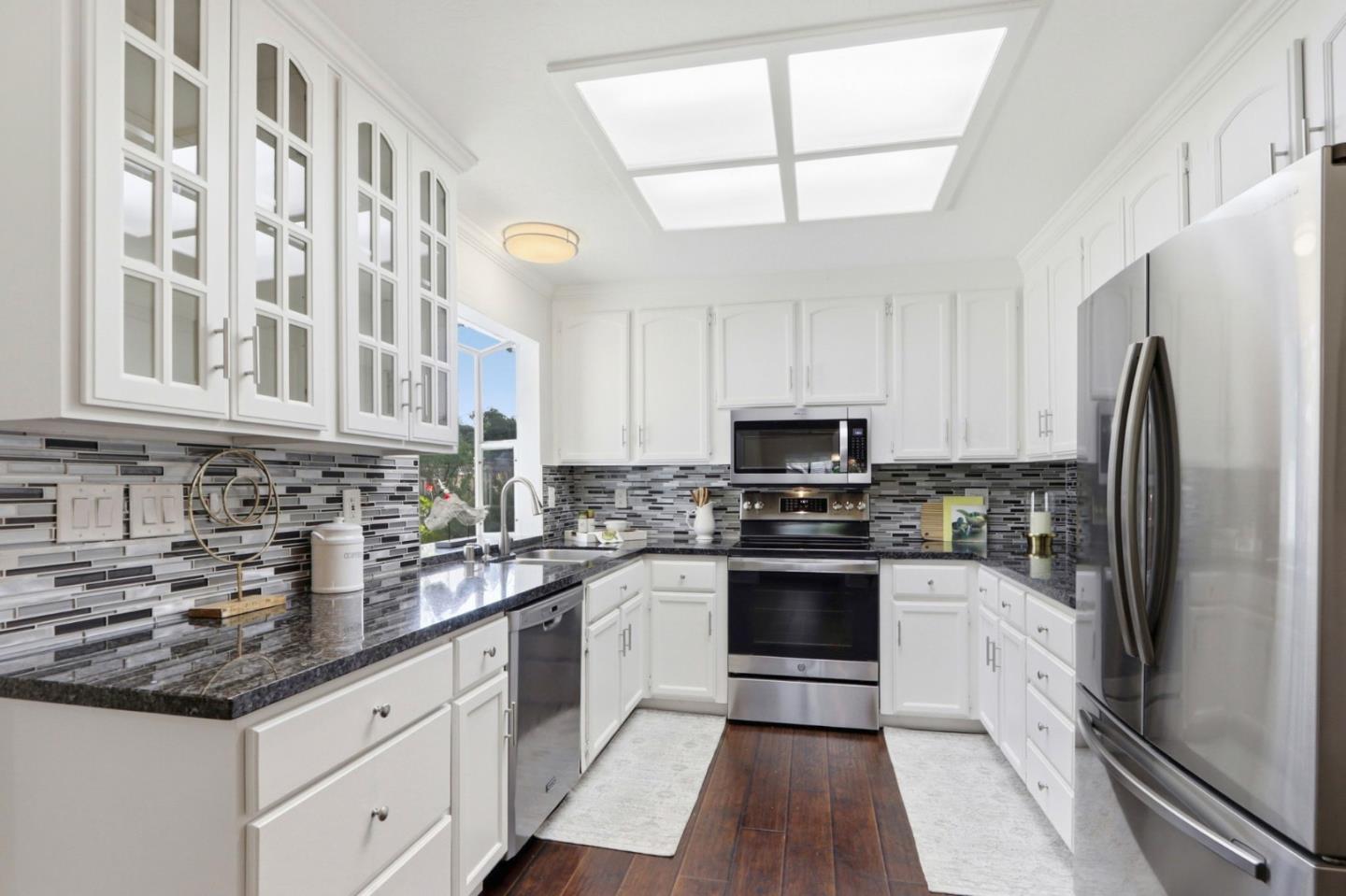 Detail Gallery Image 18 of 51 For 6670 Mount Holly Dr, San Jose,  CA 95120 - 4 Beds | 2 Baths