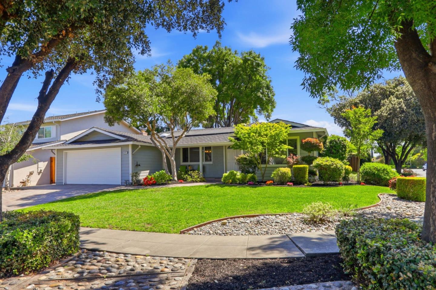 Detail Gallery Image 2 of 51 For 6670 Mount Holly Dr, San Jose,  CA 95120 - 4 Beds | 2 Baths