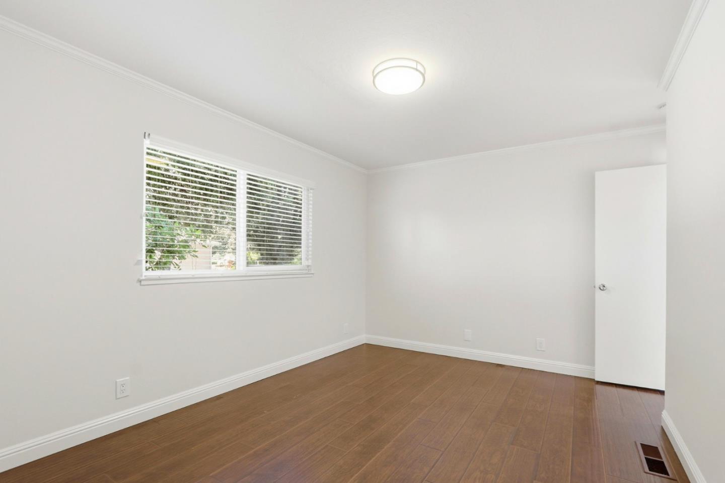 Detail Gallery Image 32 of 51 For 6670 Mount Holly Dr, San Jose,  CA 95120 - 4 Beds | 2 Baths