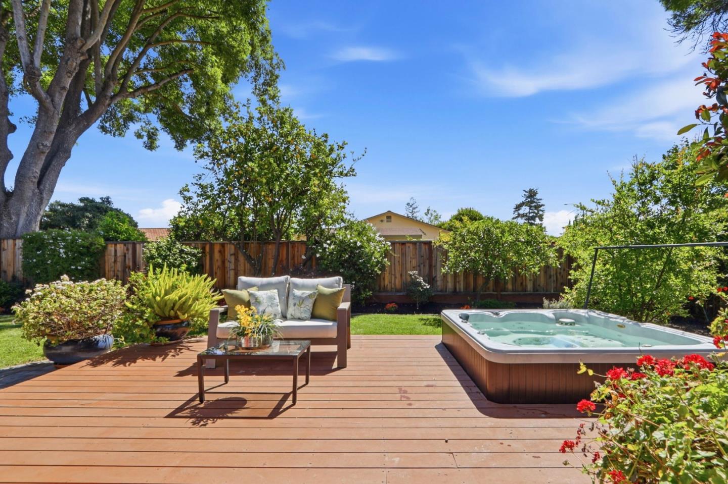 Detail Gallery Image 35 of 51 For 6670 Mount Holly Dr, San Jose,  CA 95120 - 4 Beds | 2 Baths