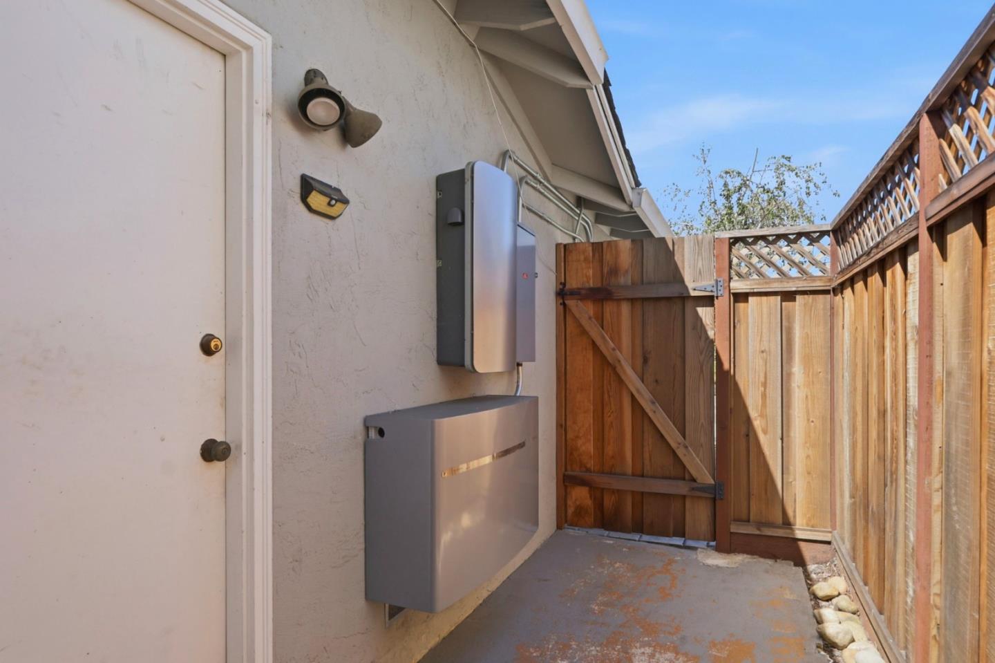 Detail Gallery Image 46 of 51 For 6670 Mount Holly Dr, San Jose,  CA 95120 - 4 Beds | 2 Baths