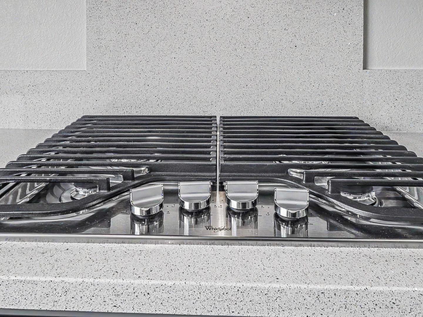 Detail Gallery Image 10 of 38 For 3072 Valley of Hearts Delight Pl, San Jose,  CA 95136 - 4 Beds | 3/1 Baths