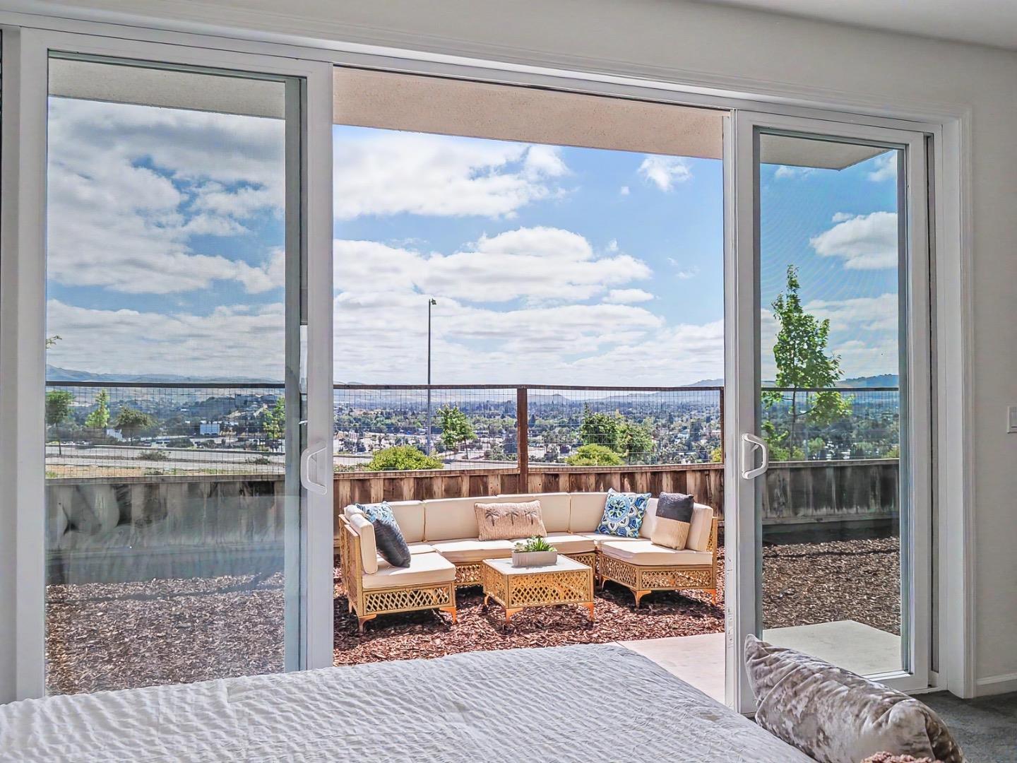 Detail Gallery Image 28 of 38 For 3072 Valley of Hearts Delight Pl, San Jose,  CA 95136 - 4 Beds | 3/1 Baths