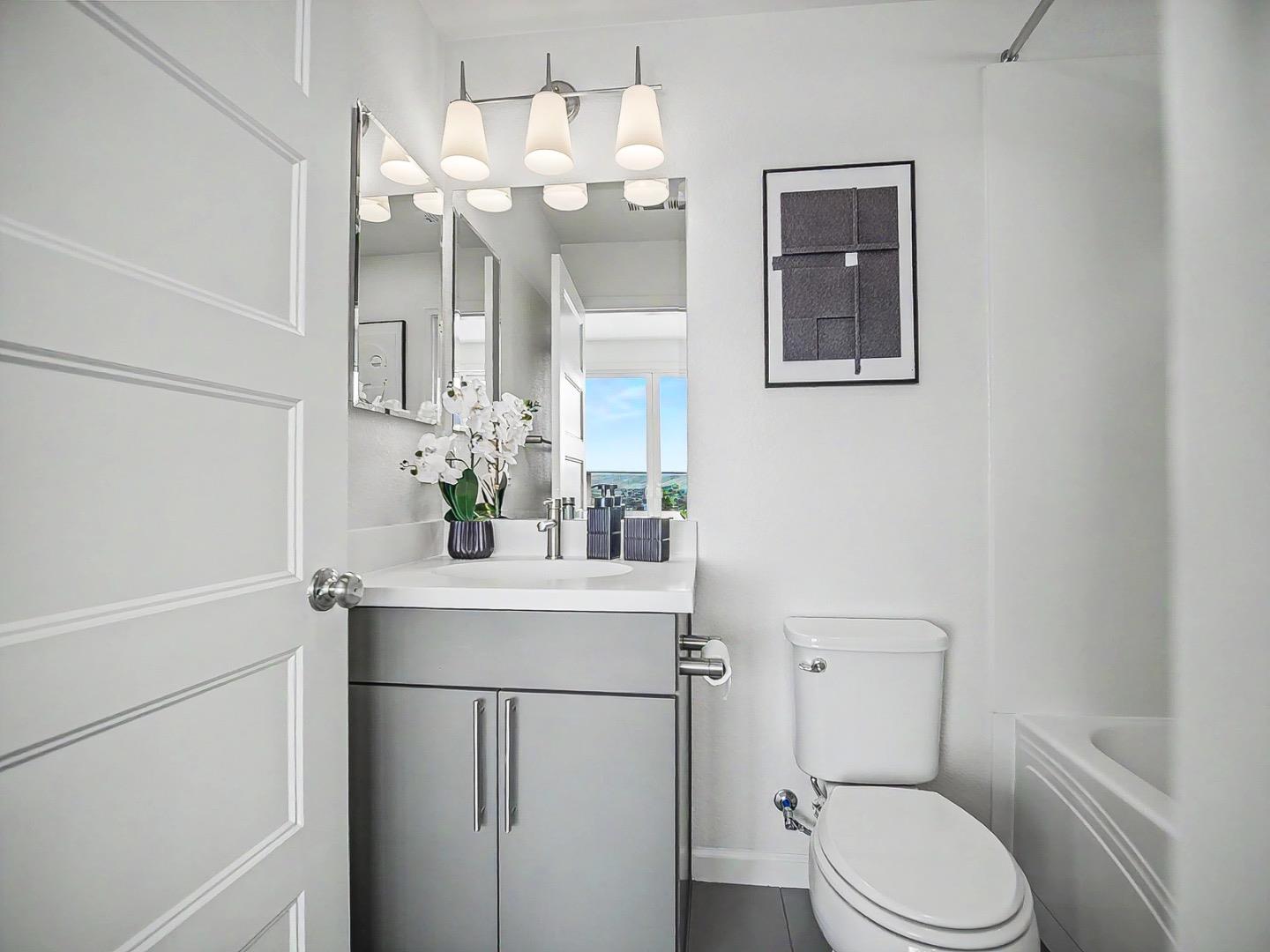 Detail Gallery Image 29 of 38 For 3072 Valley of Hearts Delight Pl, San Jose,  CA 95136 - 4 Beds | 3/1 Baths