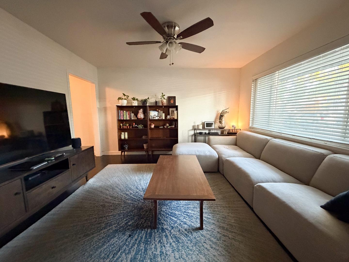 Detail Gallery Image 7 of 13 For 1105 Junipero Ave, Redwood City,  CA 94061 - – Beds | – Baths