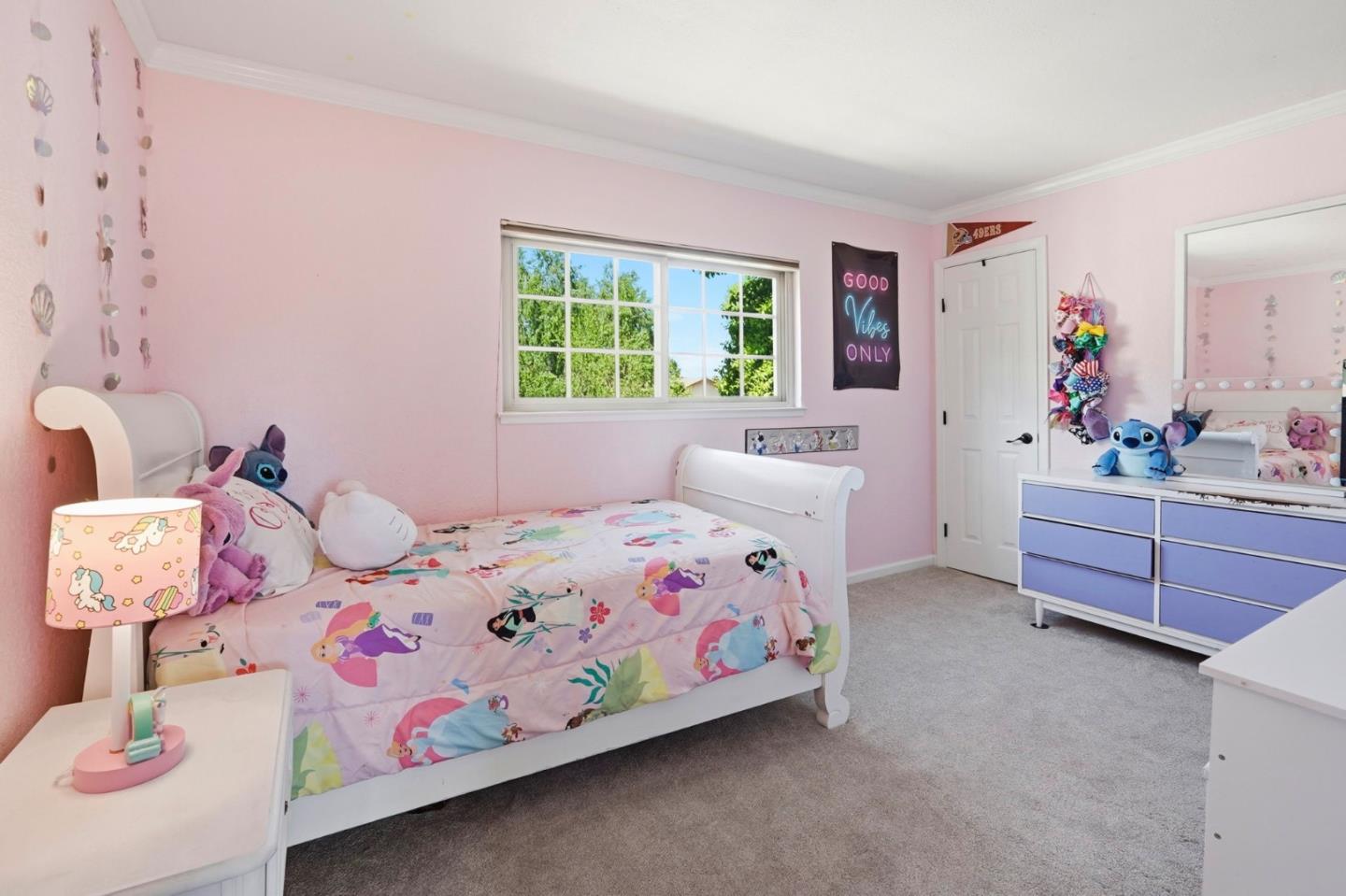 Detail Gallery Image 12 of 22 For 7135 Yorktown Dr, Gilroy,  CA 95020 - 4 Beds | 2/1 Baths