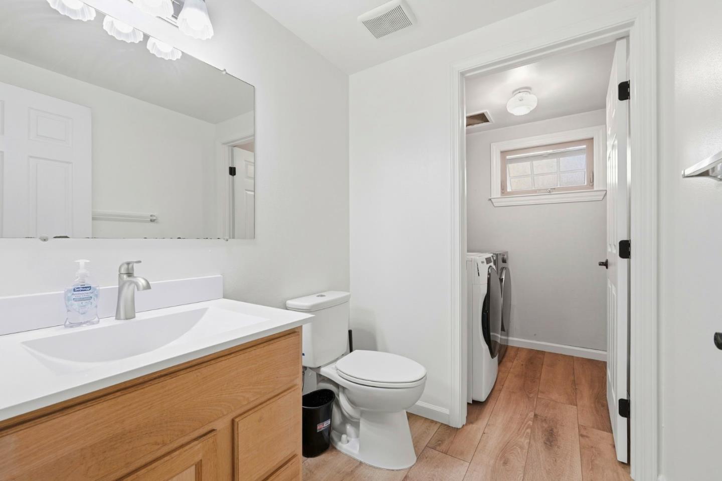 Detail Gallery Image 17 of 22 For 7135 Yorktown Dr, Gilroy,  CA 95020 - 4 Beds | 2/1 Baths