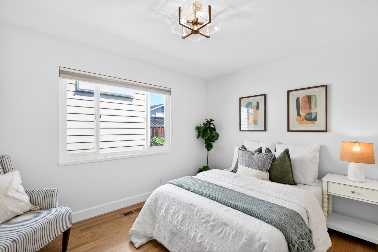 Detail Gallery Image 11 of 48 For 1514 Barton Dr, Sunnyvale,  CA 94087 - 5 Beds | 4 Baths