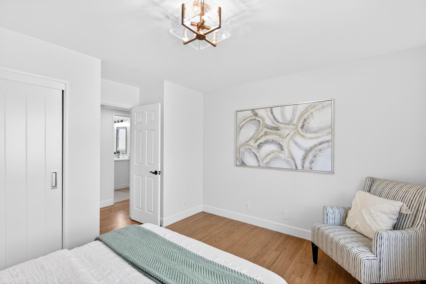 Detail Gallery Image 12 of 48 For 1514 Barton Dr, Sunnyvale,  CA 94087 - 5 Beds | 4 Baths