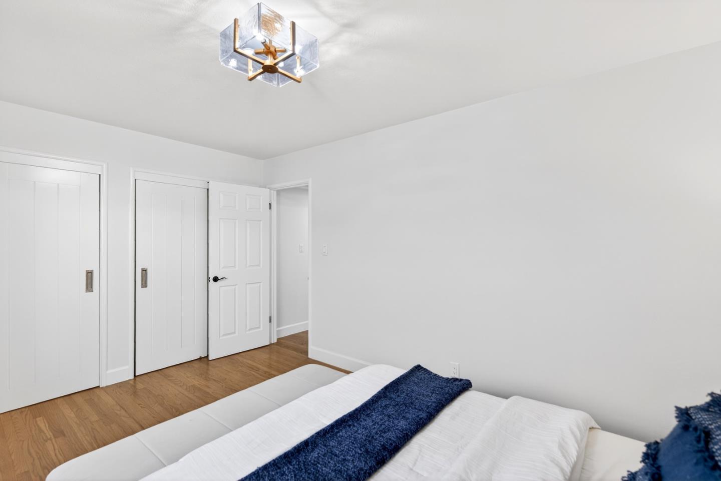 Detail Gallery Image 15 of 48 For 1514 Barton Dr, Sunnyvale,  CA 94087 - 5 Beds | 4 Baths