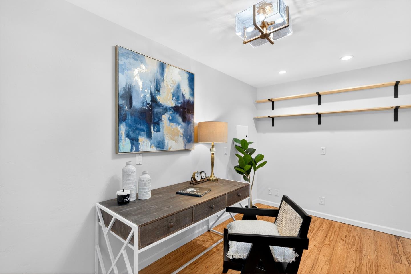 Detail Gallery Image 19 of 48 For 1514 Barton Dr, Sunnyvale,  CA 94087 - 5 Beds | 4 Baths