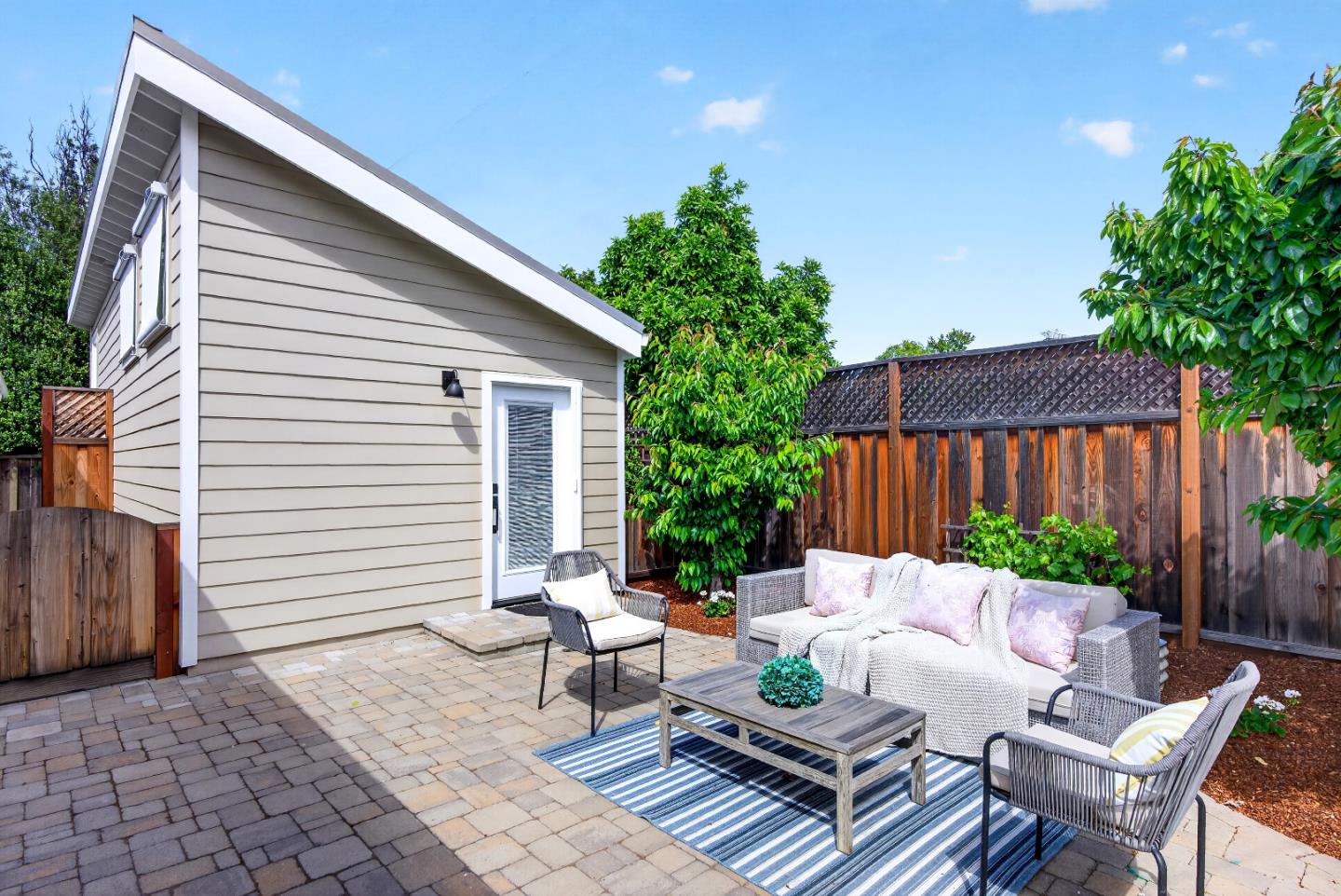 Detail Gallery Image 34 of 48 For 1514 Barton Dr, Sunnyvale,  CA 94087 - 5 Beds | 4 Baths