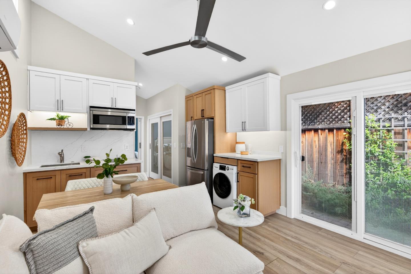 Detail Gallery Image 36 of 48 For 1514 Barton Dr, Sunnyvale,  CA 94087 - 5 Beds | 4 Baths