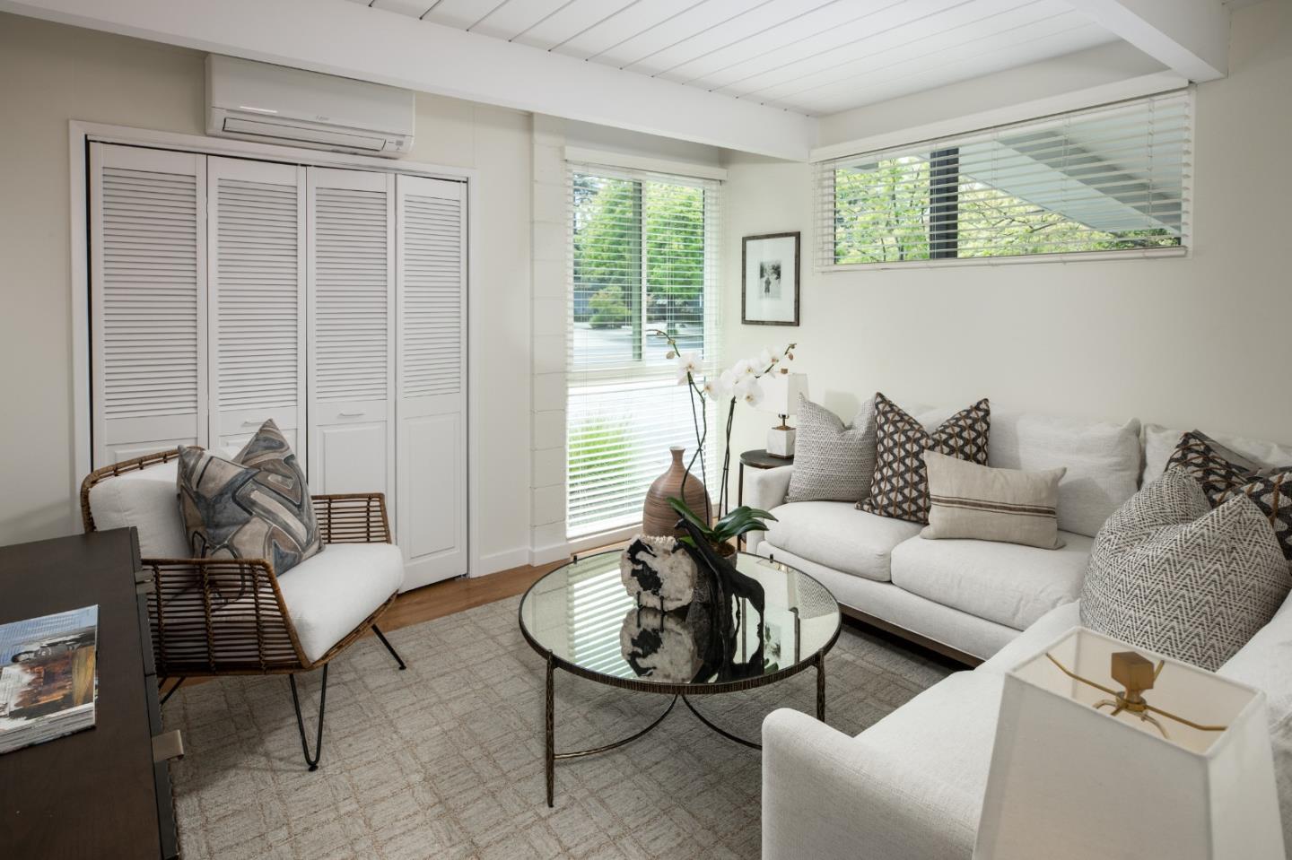 Detail Gallery Image 16 of 21 For 3731 Lindero Dr, Palo Alto,  CA 94306 - 4 Beds | 2 Baths