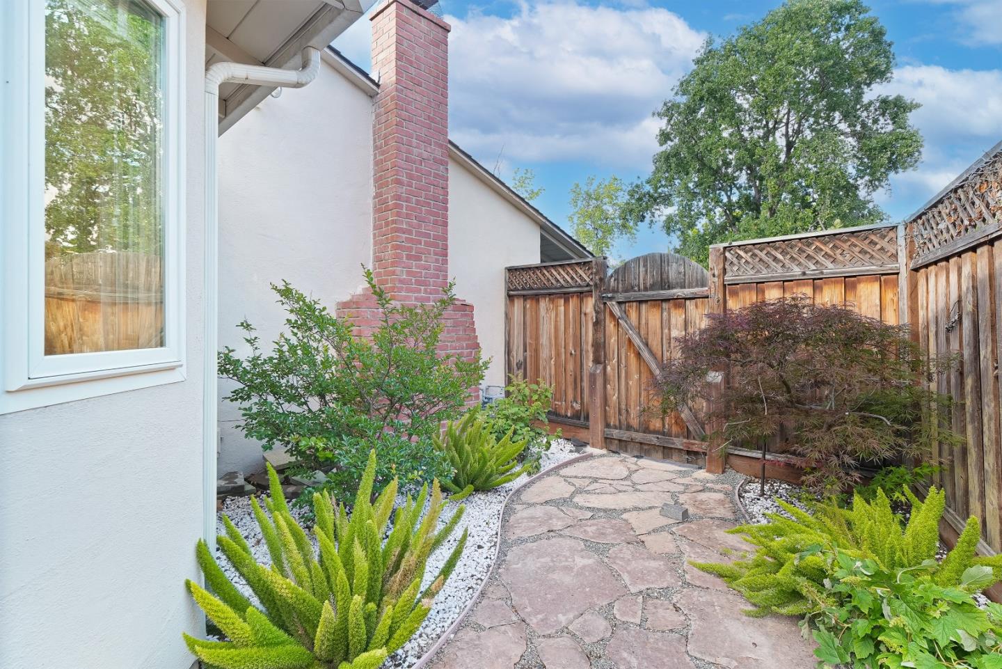 Detail Gallery Image 28 of 45 For 2734 Coit Dr, San Jose,  CA 95124 - 3 Beds | 2/1 Baths