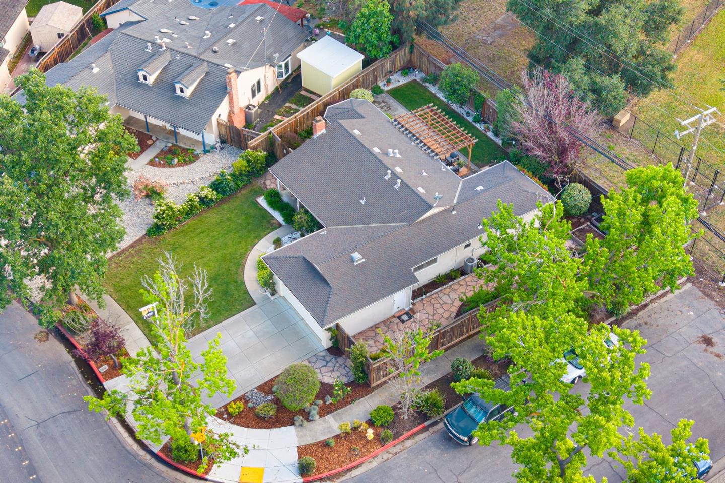 Detail Gallery Image 39 of 45 For 2734 Coit Dr, San Jose,  CA 95124 - 3 Beds | 2/1 Baths