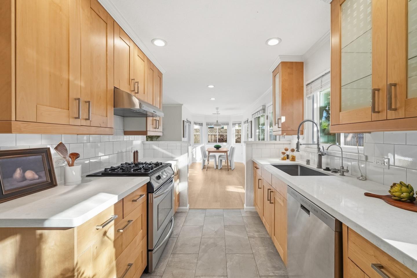 Detail Gallery Image 7 of 45 For 2734 Coit Dr, San Jose,  CA 95124 - 3 Beds | 2/1 Baths