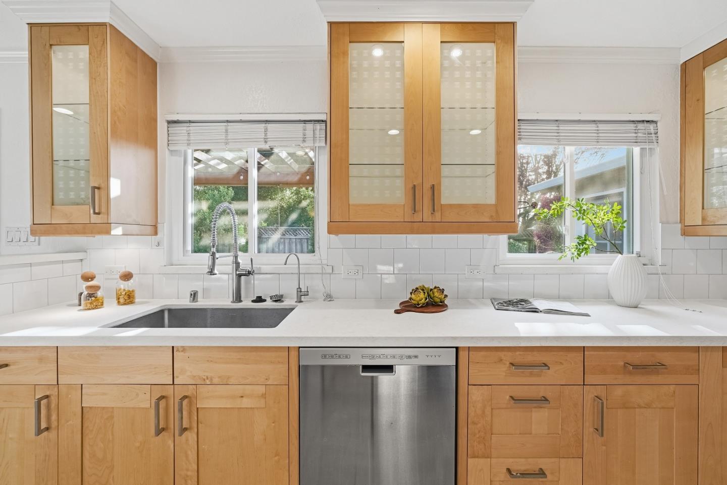 Detail Gallery Image 9 of 45 For 2734 Coit Dr, San Jose,  CA 95124 - 3 Beds | 2/1 Baths