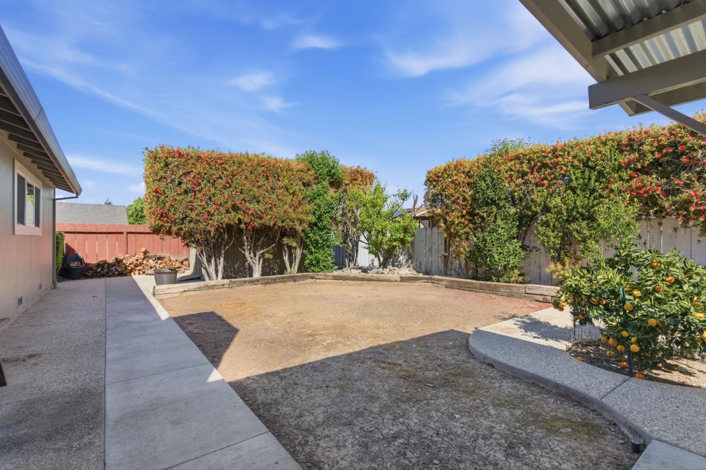 Detail Gallery Image 27 of 42 For 1660 Monte Vista Dr, Hollister,  CA 95023 - 3 Beds | 2 Baths