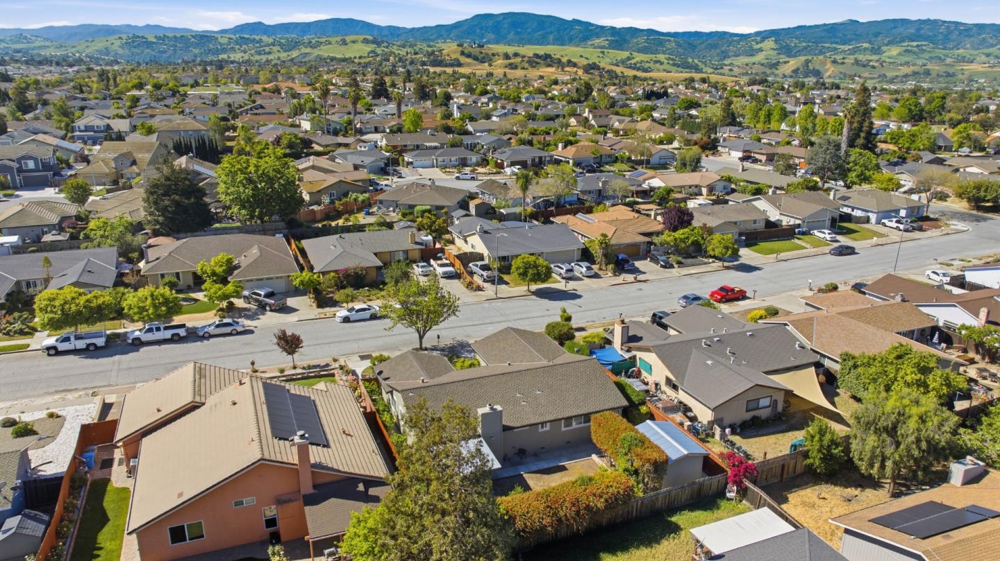 Detail Gallery Image 40 of 42 For 1660 Monte Vista Dr, Hollister,  CA 95023 - 3 Beds | 2 Baths