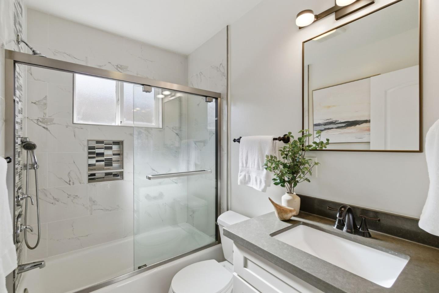 Detail Gallery Image 12 of 20 For 1113 Columbine Ave, Sunnyvale,  CA 94086 - 3 Beds | 2 Baths