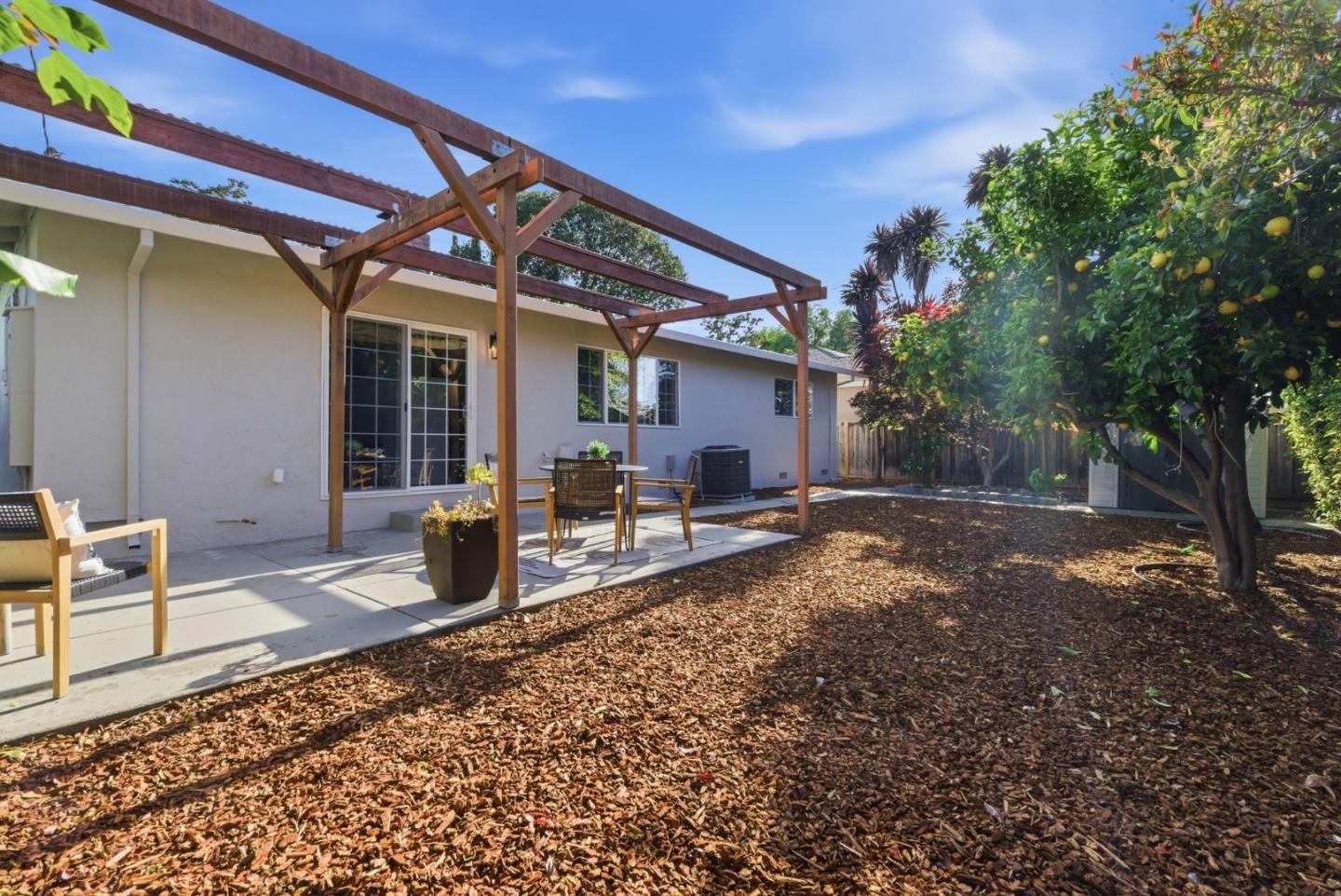 Detail Gallery Image 16 of 20 For 1113 Columbine Ave, Sunnyvale,  CA 94086 - 3 Beds | 2 Baths