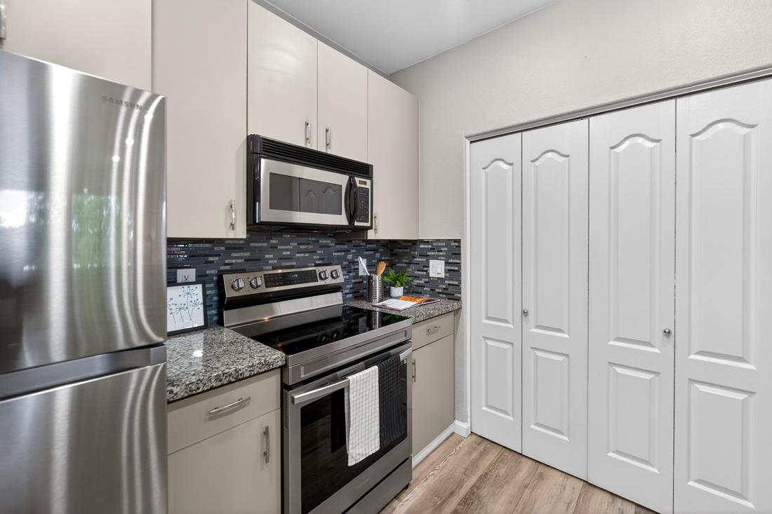 Detail Gallery Image 8 of 36 For 35509 Monterra Ter #201,  Union City,  CA 94587 - 2 Beds | 2 Baths