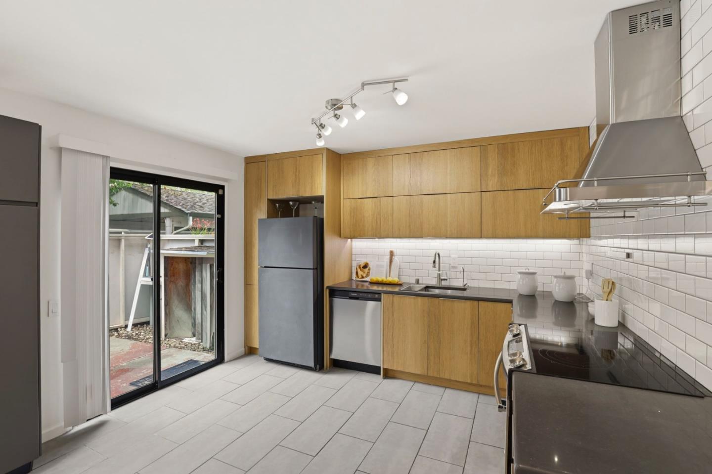 Photo #10: ML82043009 Listing: Photo #10