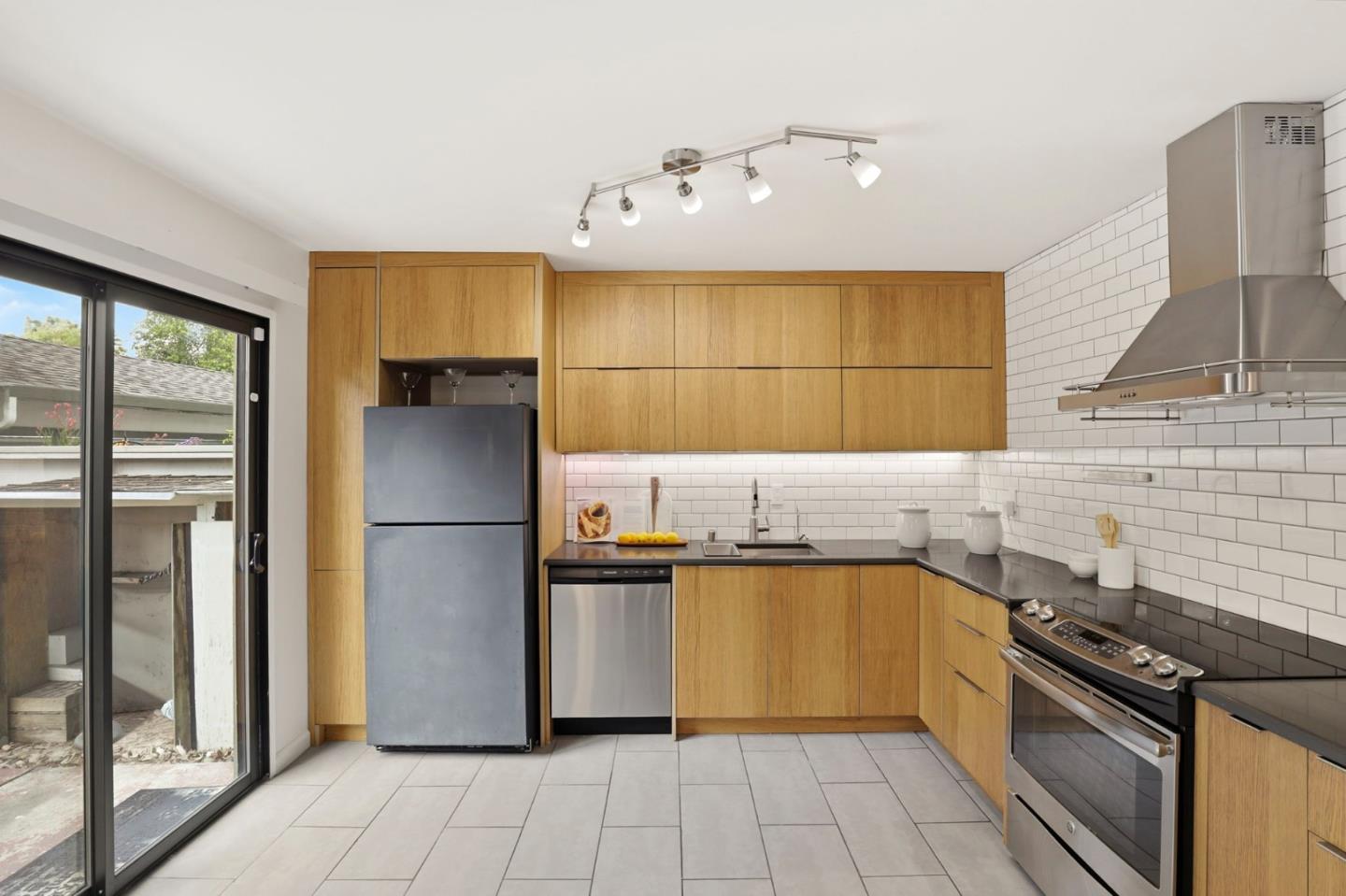 Photo #11: ML82043009 Listing: Photo #11