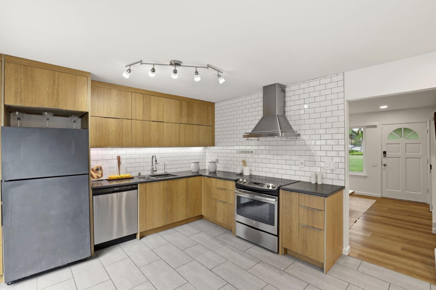 Photo #12: ML82043009 Listing: Photo #12