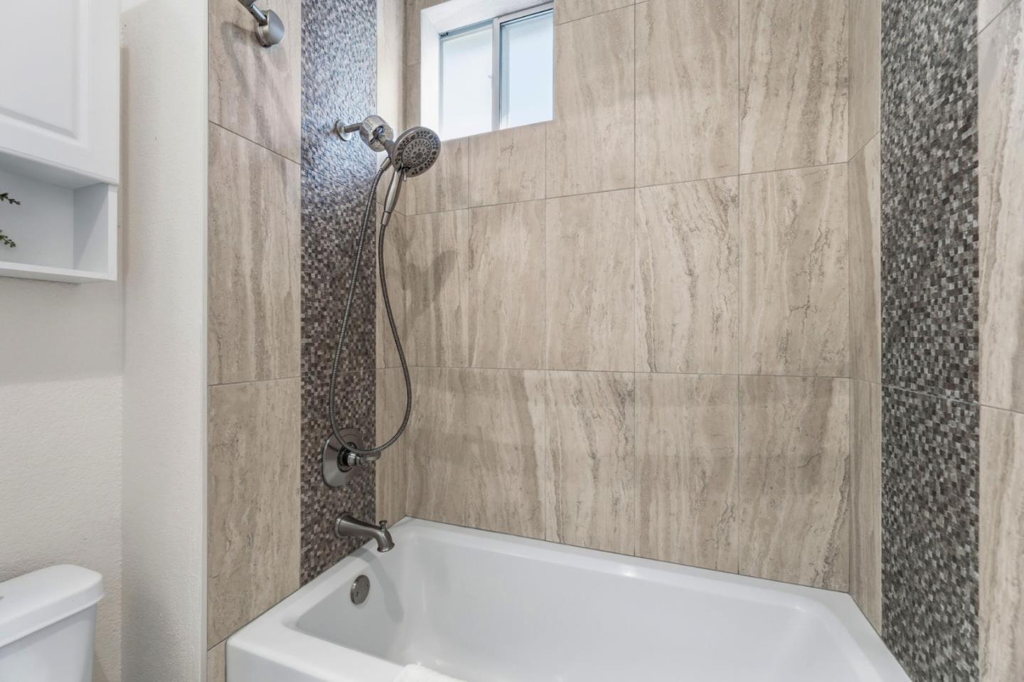 Photo #20: ML82043010 Listing: Photo #20