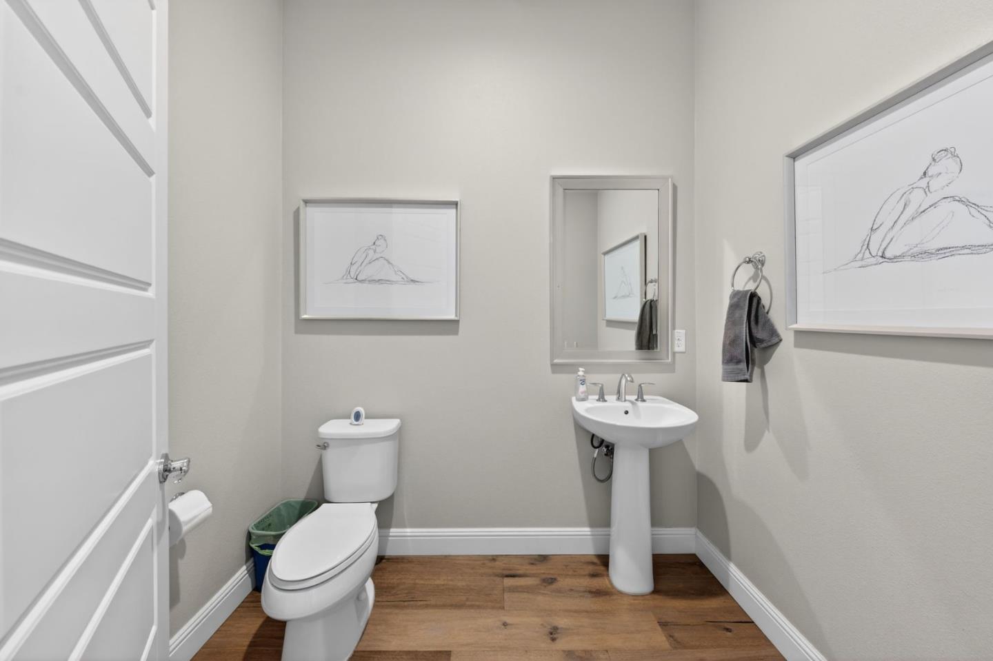 Detail Gallery Image 22 of 59 For 18675 Corte Paterna, Morgan Hill,  CA 95037 - 4 Beds | 3/1 Baths