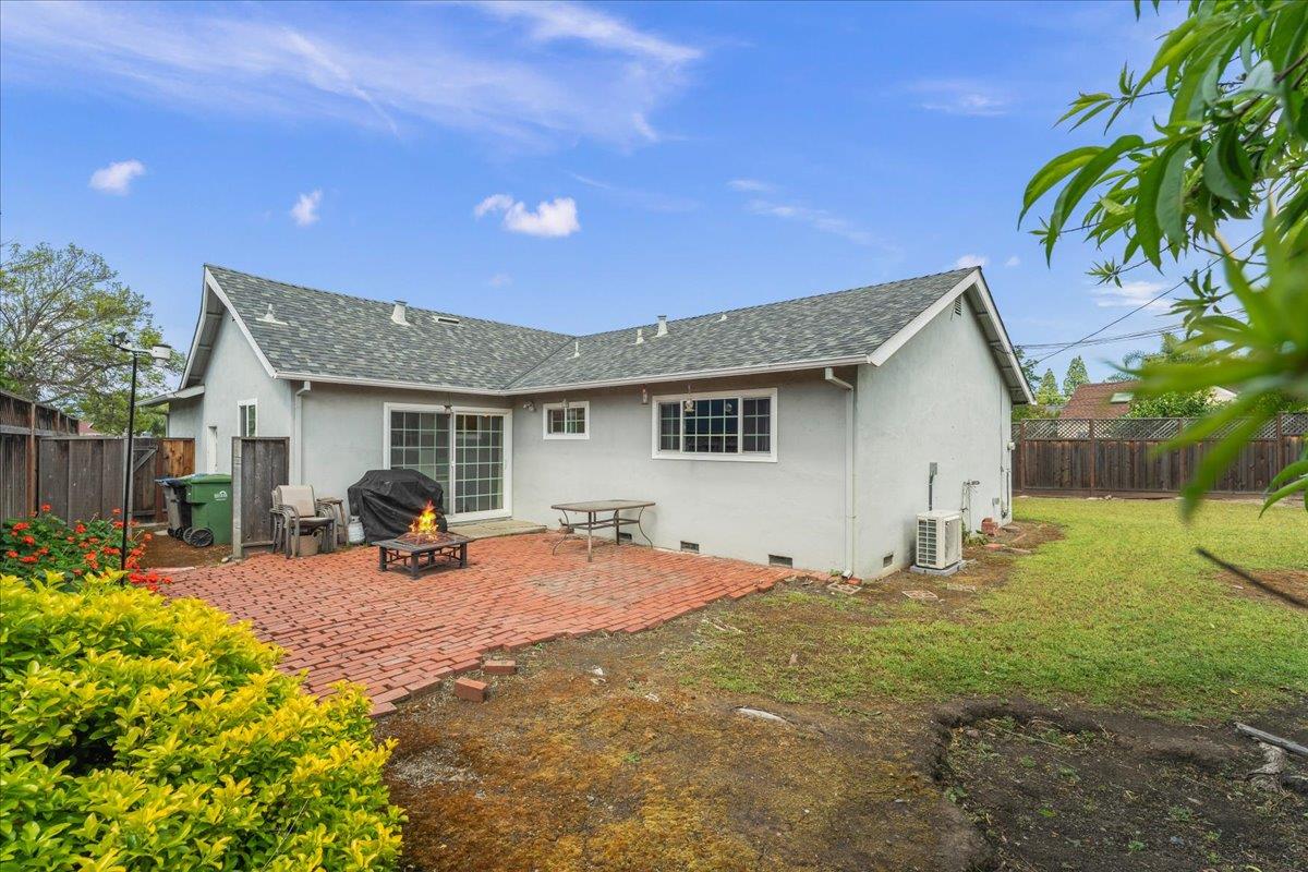 Detail Gallery Image 19 of 22 For 209 Beegum Way, San Jose,  CA 95123 - 3 Beds | 2 Baths