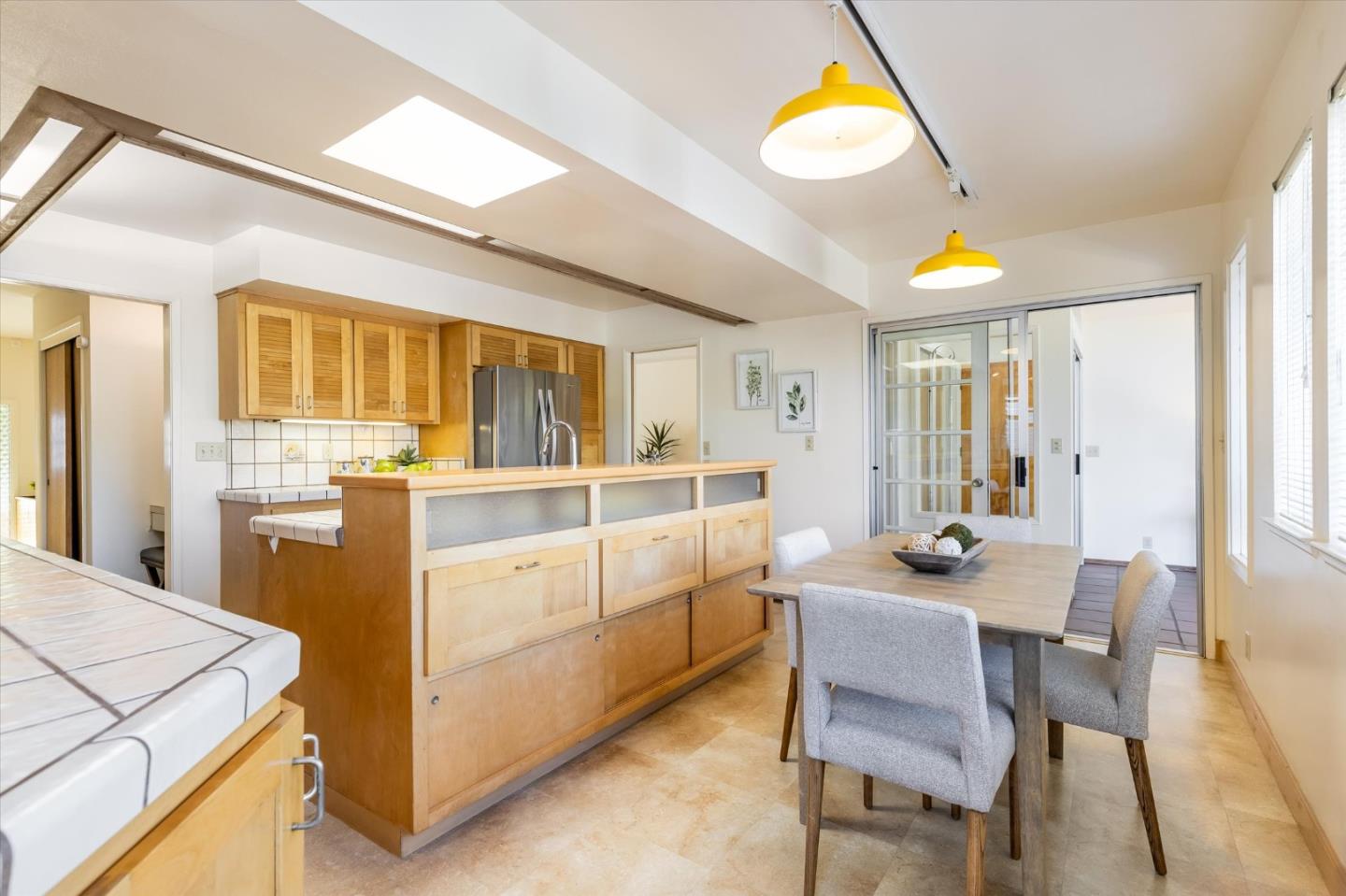 Detail Gallery Image 14 of 35 For 882 Maranta Ave, Sunnyvale,  CA 94087 - 4 Beds | 3 Baths