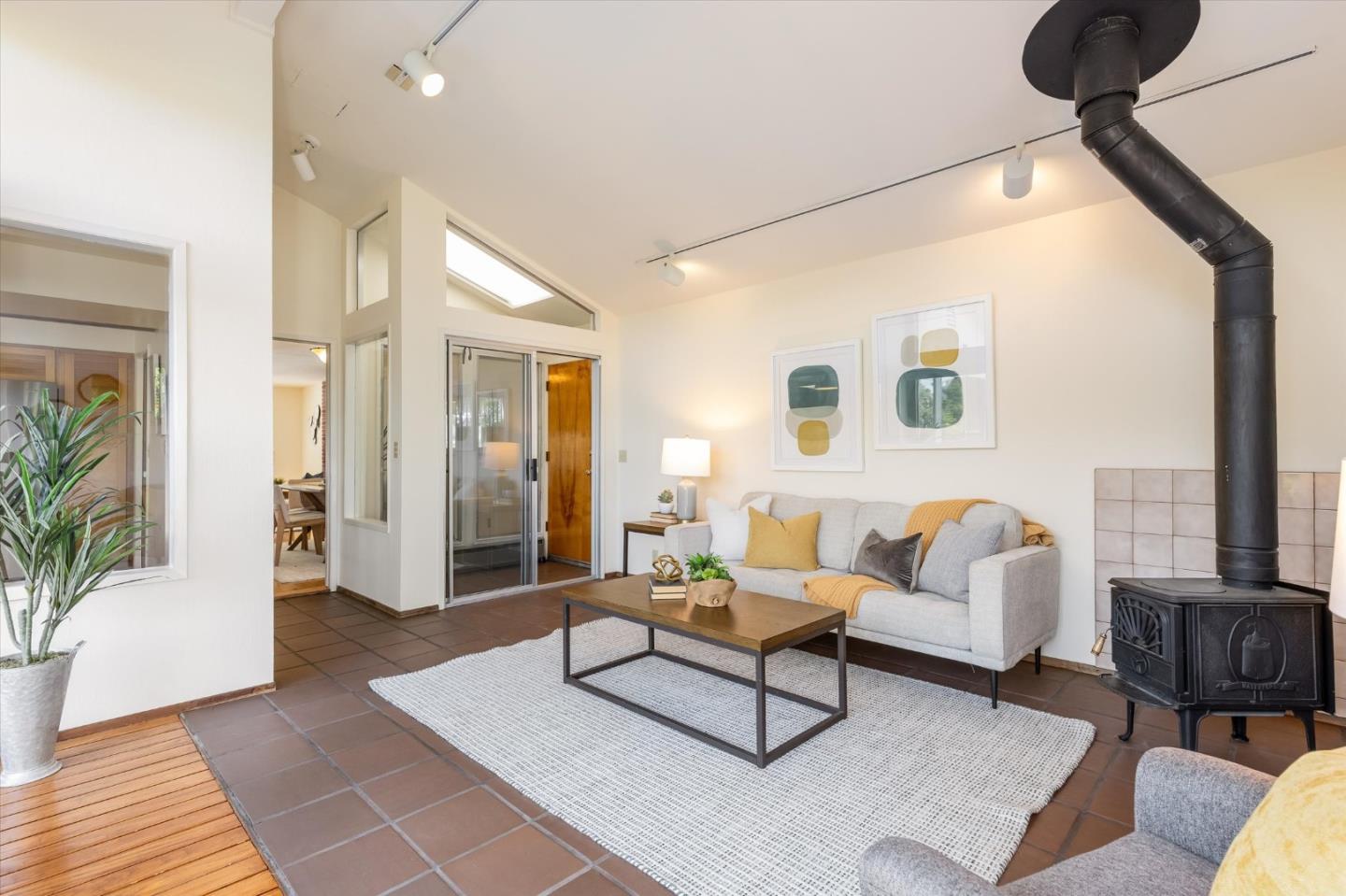 Detail Gallery Image 18 of 35 For 882 Maranta Ave, Sunnyvale,  CA 94087 - 4 Beds | 3 Baths