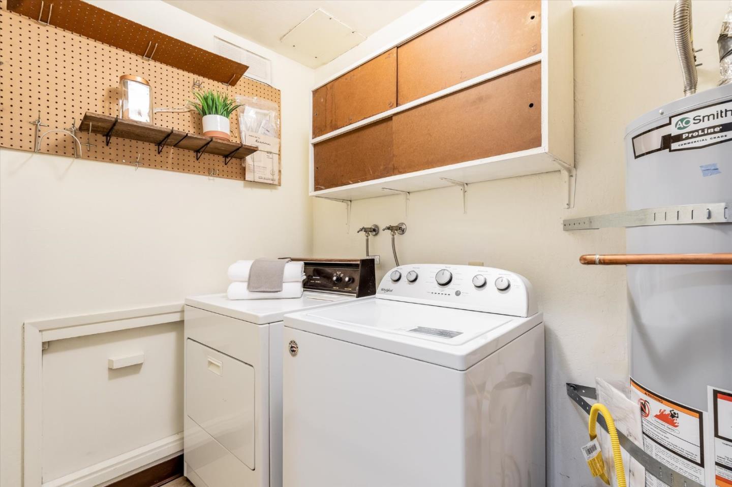 Detail Gallery Image 23 of 35 For 882 Maranta Ave, Sunnyvale,  CA 94087 - 4 Beds | 3 Baths