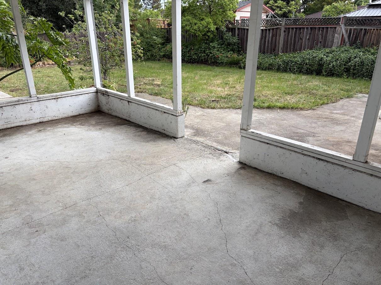 Detail Gallery Image 10 of 17 For 10176 S Tantau Ave, Cupertino,  CA 95014 - 3 Beds | 2 Baths