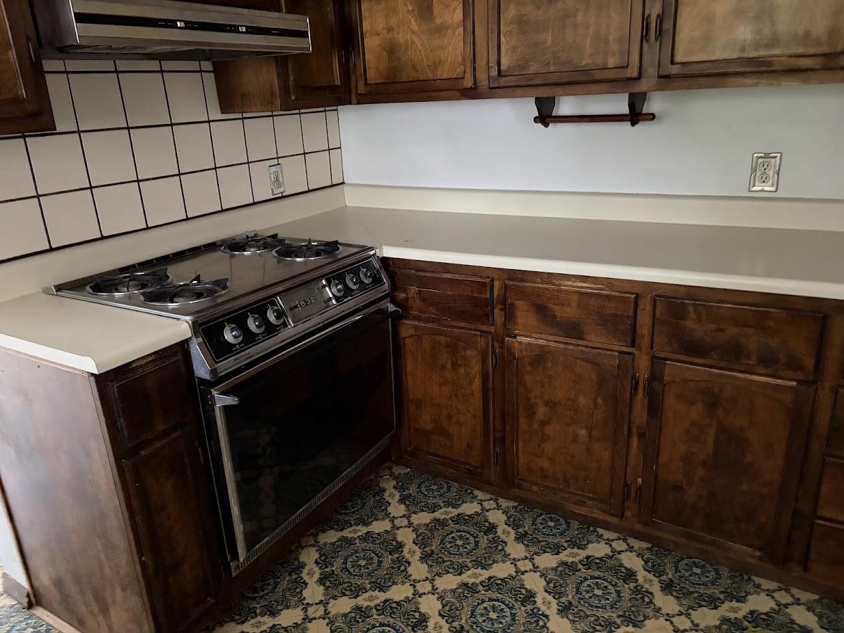 Detail Gallery Image 6 of 17 For 10176 S Tantau Ave, Cupertino,  CA 95014 - 3 Beds | 2 Baths