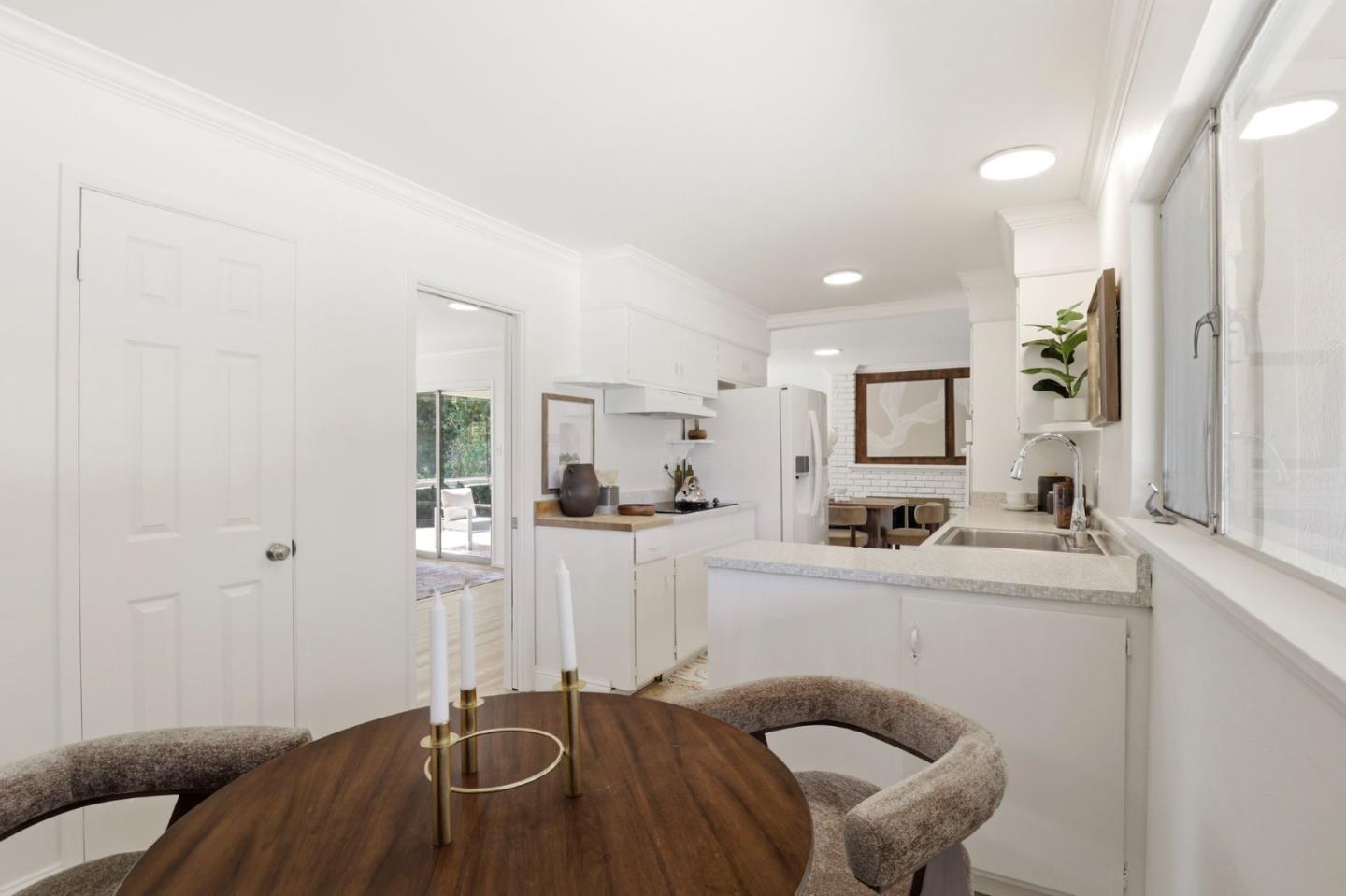 Detail Gallery Image 12 of 34 For 19660 Vicksburg Dr, Cupertino,  CA 95014 - 3 Beds | 2 Baths