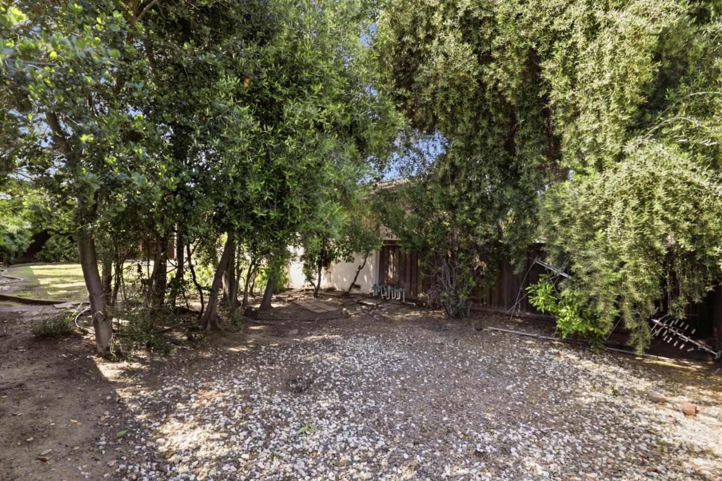 Detail Gallery Image 34 of 34 For 19660 Vicksburg Dr, Cupertino,  CA 95014 - 3 Beds | 2 Baths