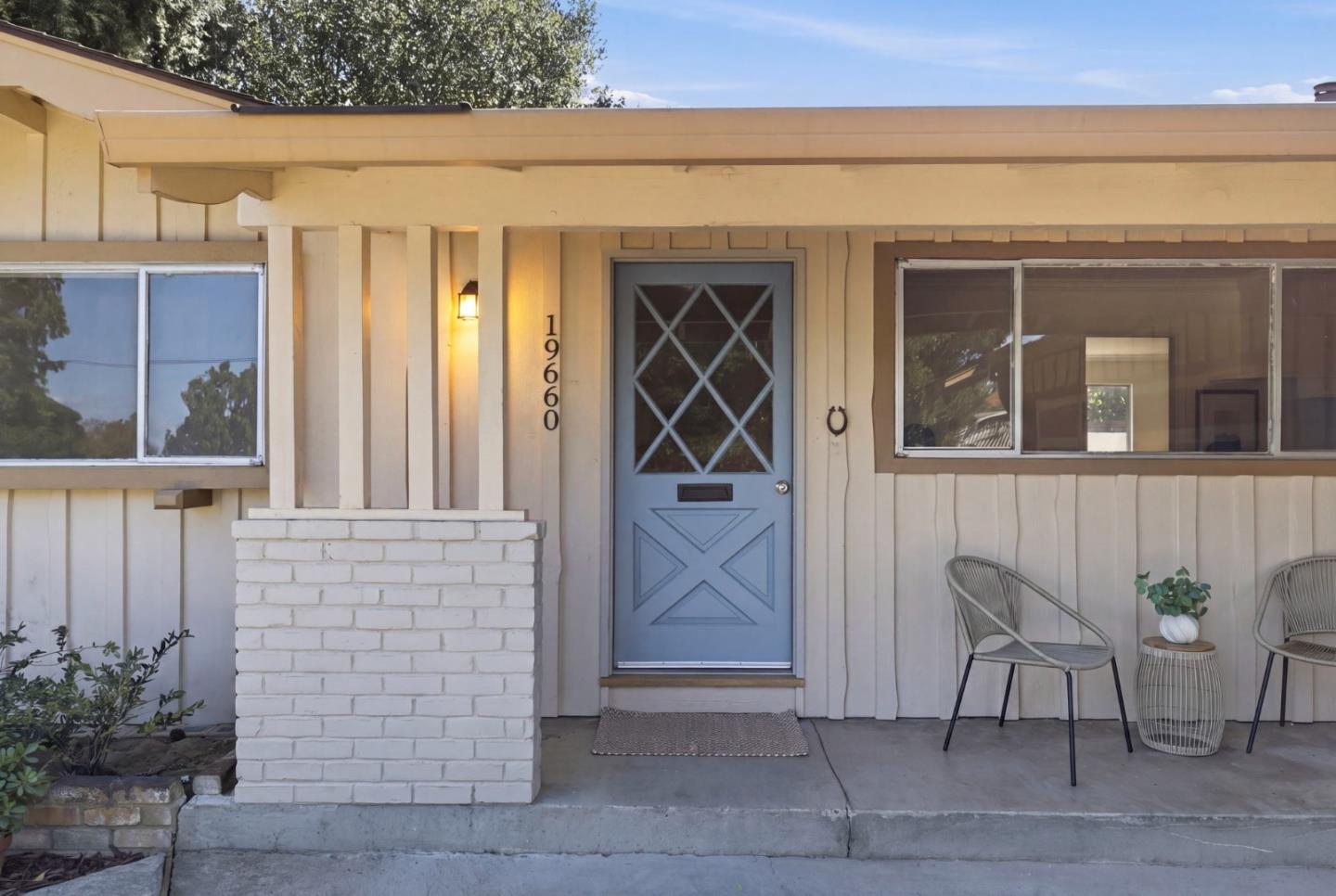 Detail Gallery Image 5 of 34 For 19660 Vicksburg Dr, Cupertino,  CA 95014 - 3 Beds | 2 Baths