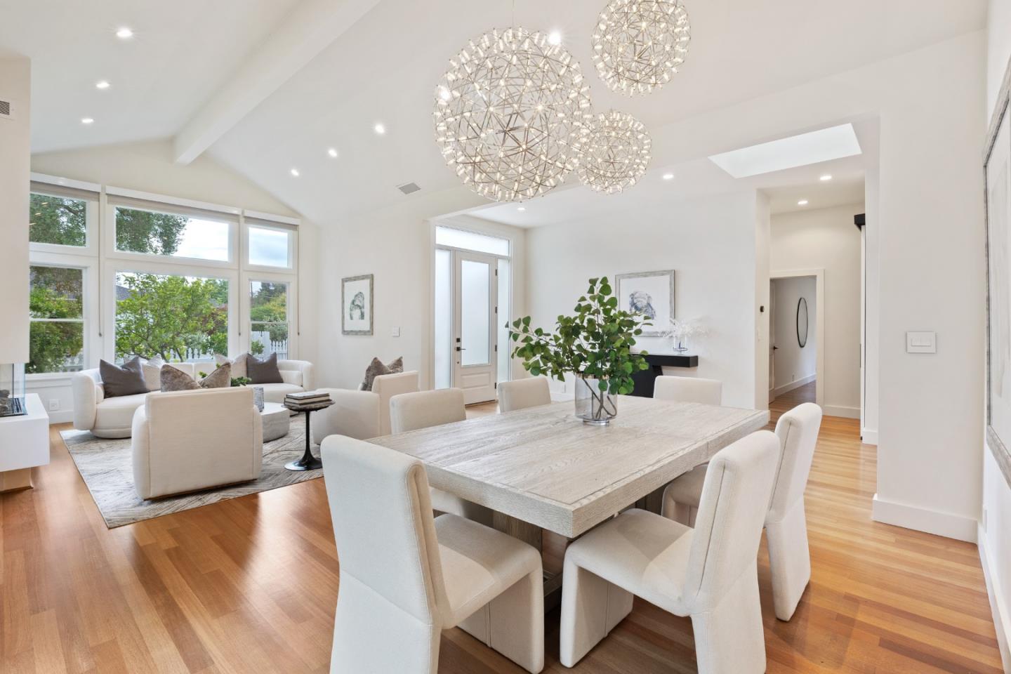 Detail Gallery Image 10 of 35 For 618 Panchita Way, Los Altos,  CA 94022 - 4 Beds | 3 Baths