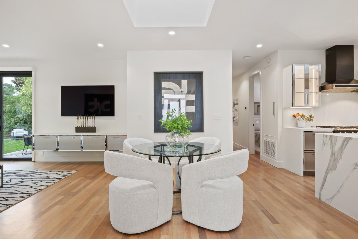 Detail Gallery Image 11 of 35 For 618 Panchita Way, Los Altos,  CA 94022 - 4 Beds | 3 Baths