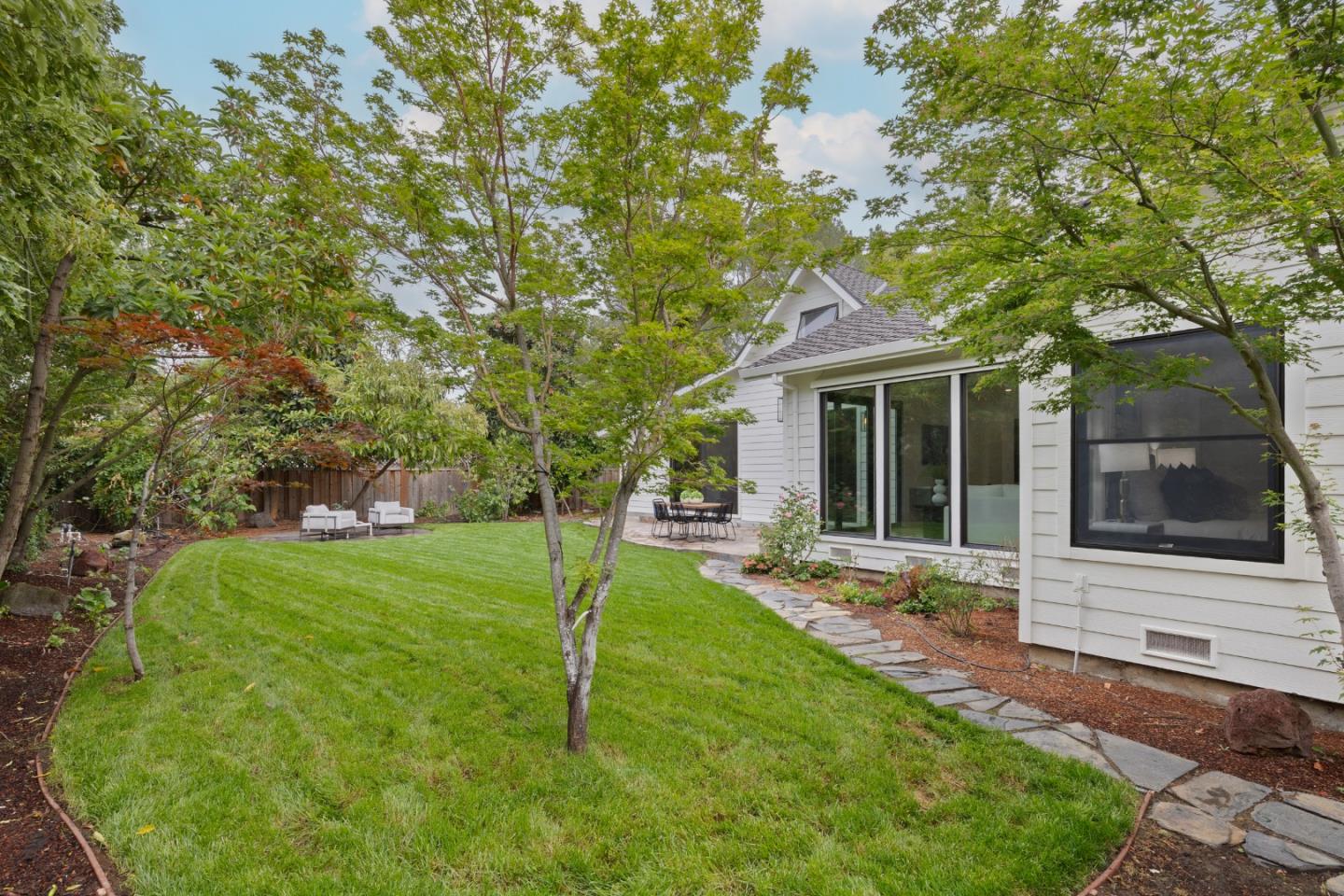 Detail Gallery Image 30 of 35 For 618 Panchita Way, Los Altos,  CA 94022 - 4 Beds | 3 Baths