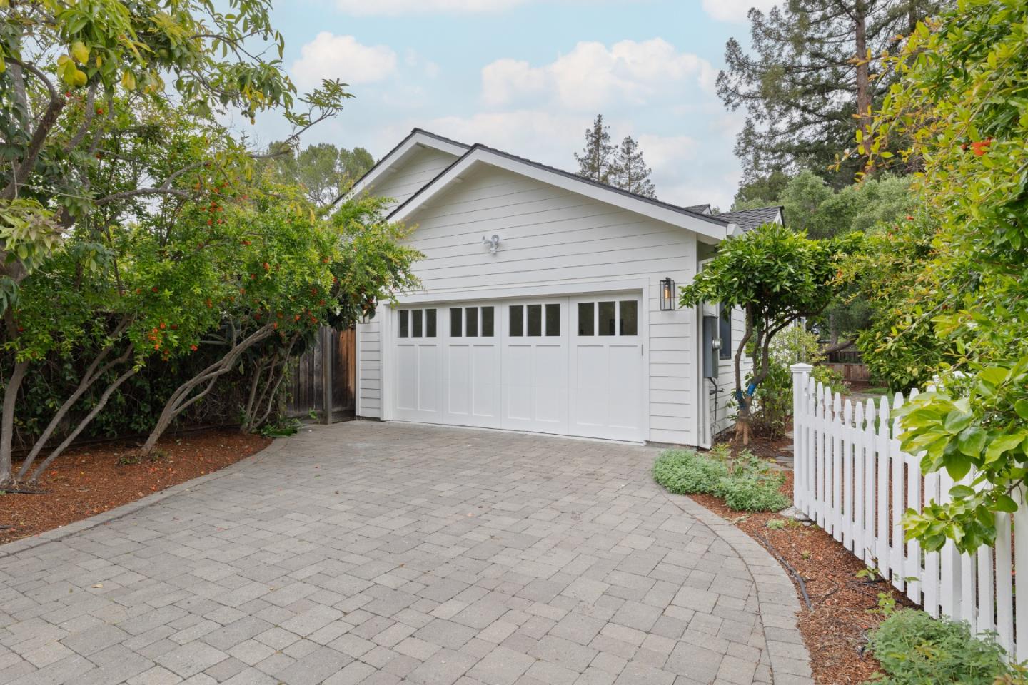 Detail Gallery Image 33 of 35 For 618 Panchita Way, Los Altos,  CA 94022 - 4 Beds | 3 Baths