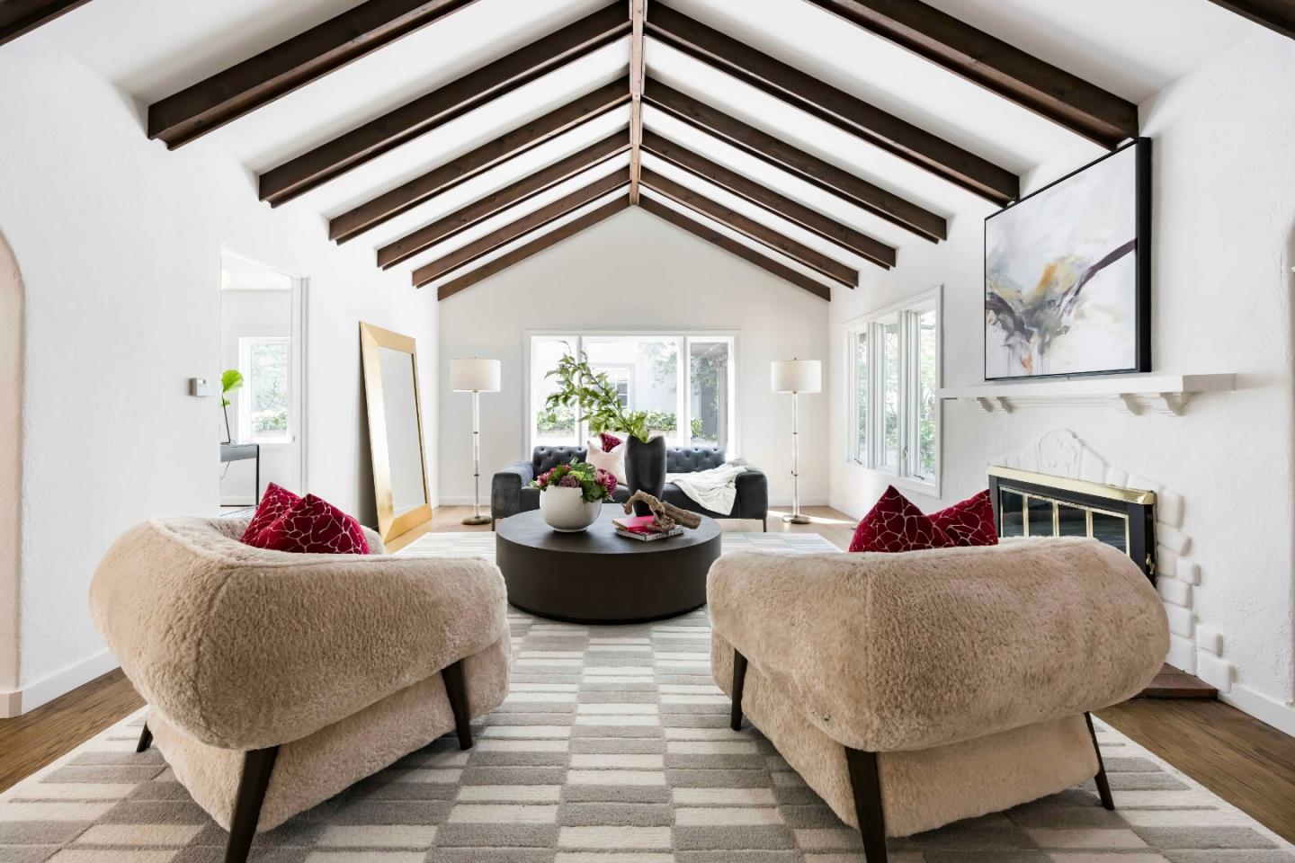 Detail Gallery Image 4 of 23 For 1215 Harriet St, Palo Alto,  CA 94301 - 4 Beds | 2 Baths