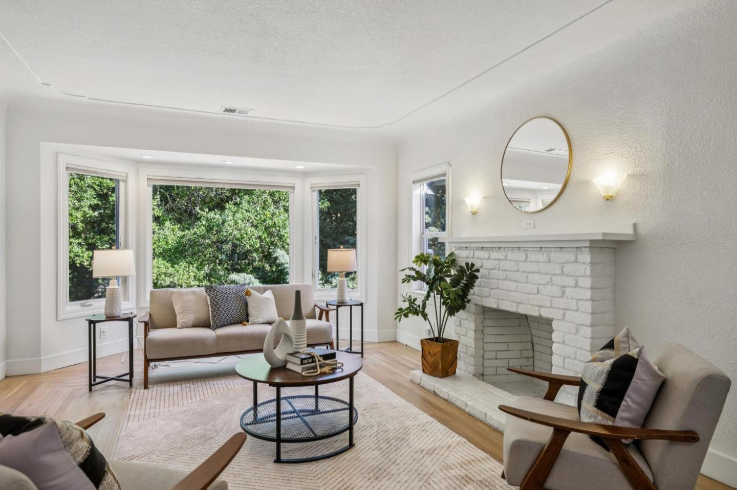 Detail Gallery Image 15 of 45 For 21531 Almaden Rd, San Jose,  CA 95120 - 4 Beds | 2 Baths