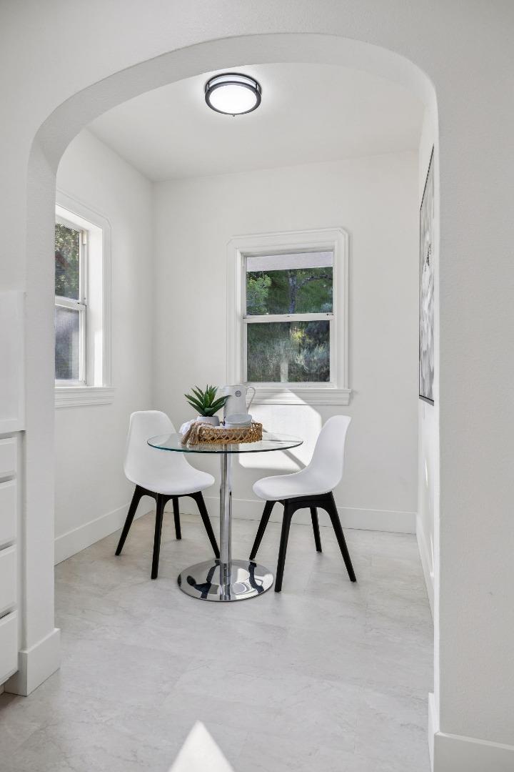 Detail Gallery Image 20 of 45 For 21531 Almaden Rd, San Jose,  CA 95120 - 4 Beds | 2 Baths